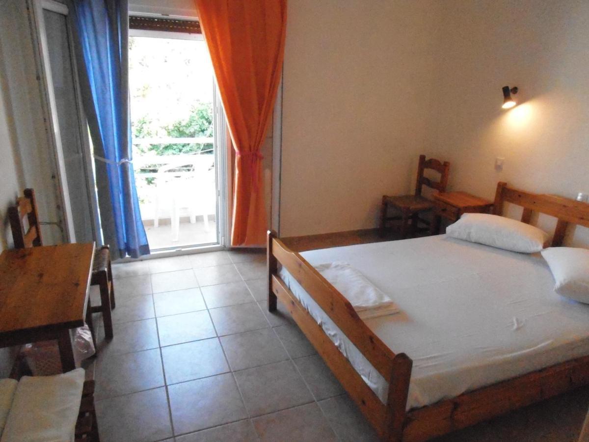 Julieta'S House Hotel Patitiri  Bagian luar foto