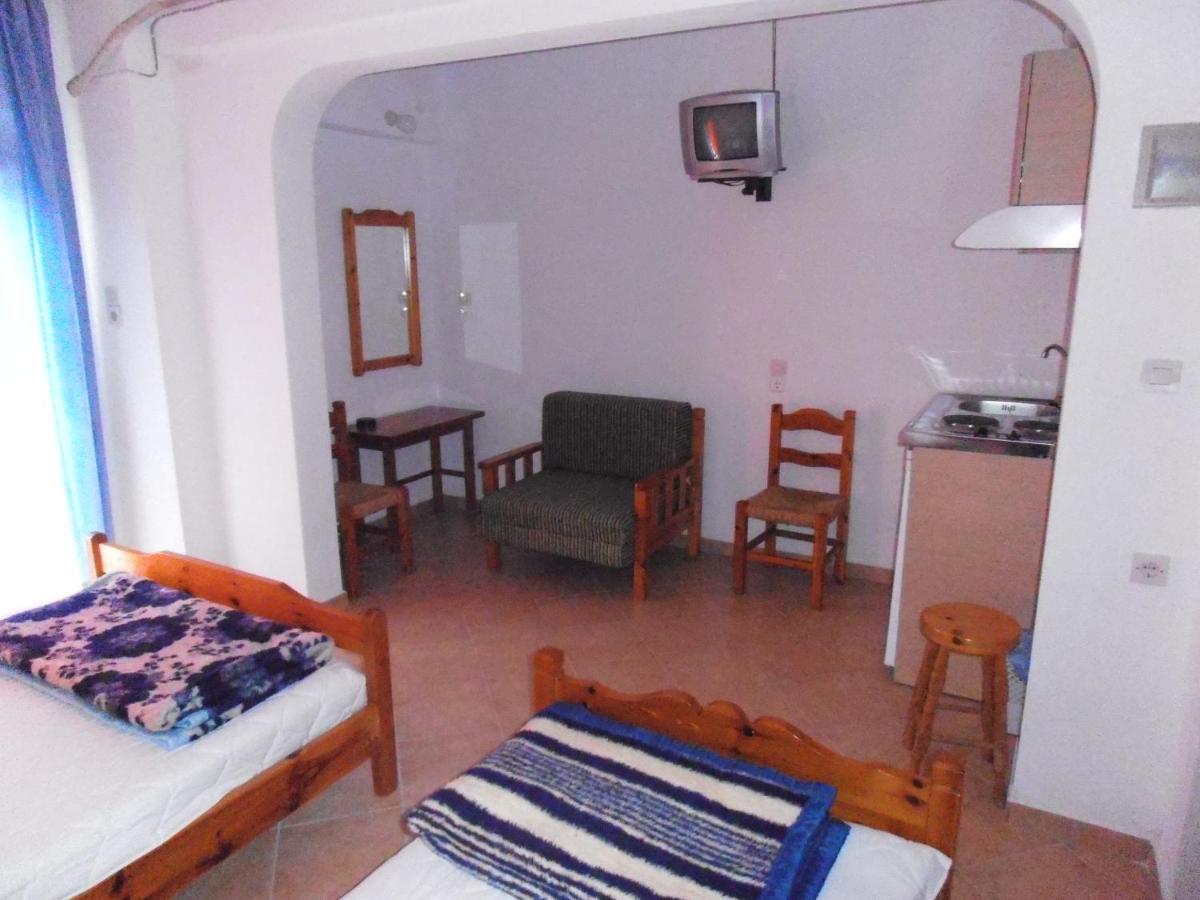 Julieta'S House Hotel Patitiri  Bagian luar foto