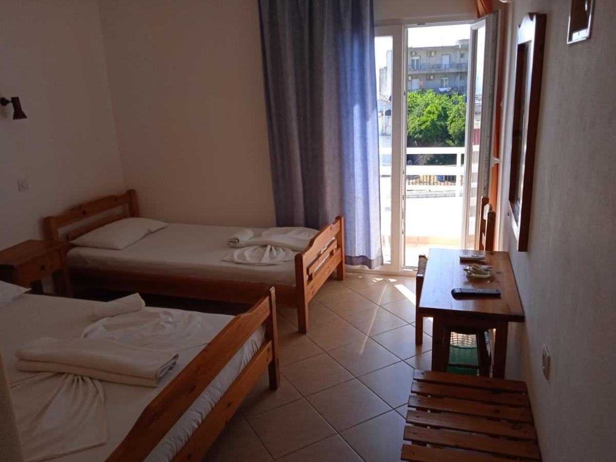 Julieta'S House Hotel Patitiri  Bagian luar foto